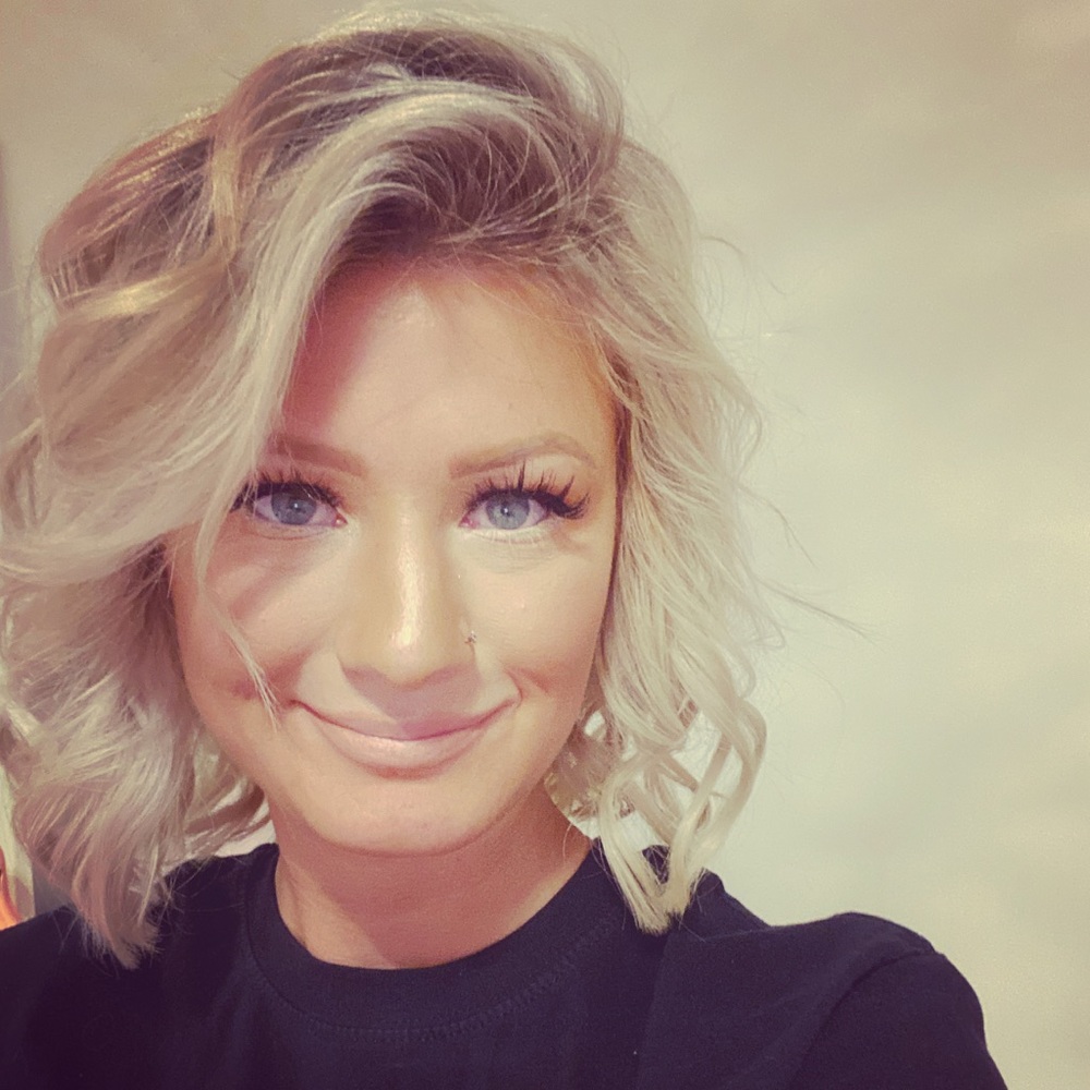 Meet your Posher, Ashlee